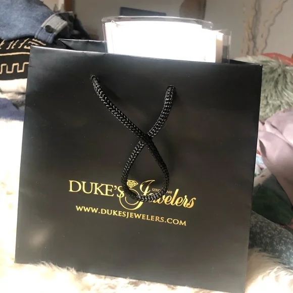 REAL Diamonds and 14 Karat White Gold Ring - Picture 14 of 15